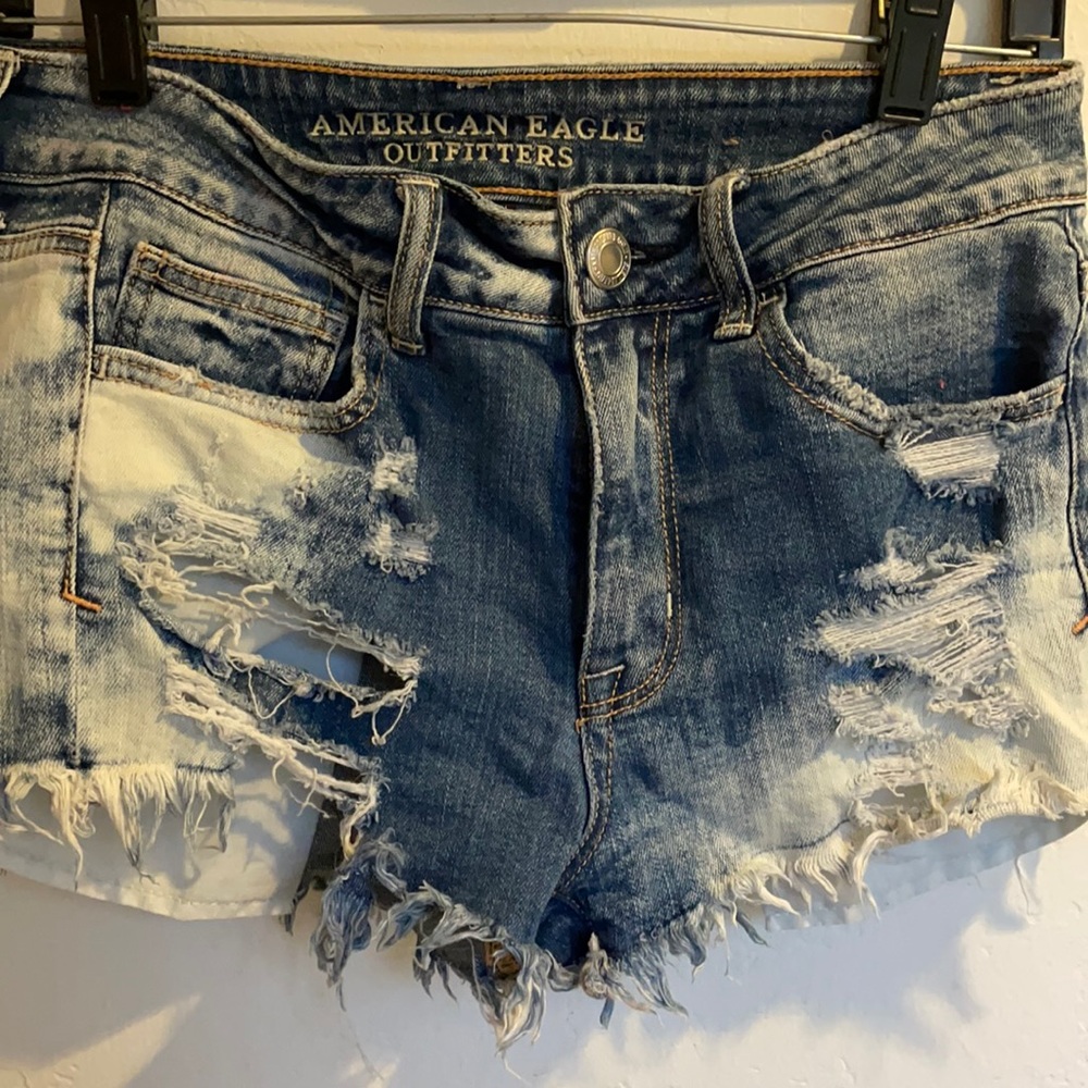 American Eagle Hi rise shorts